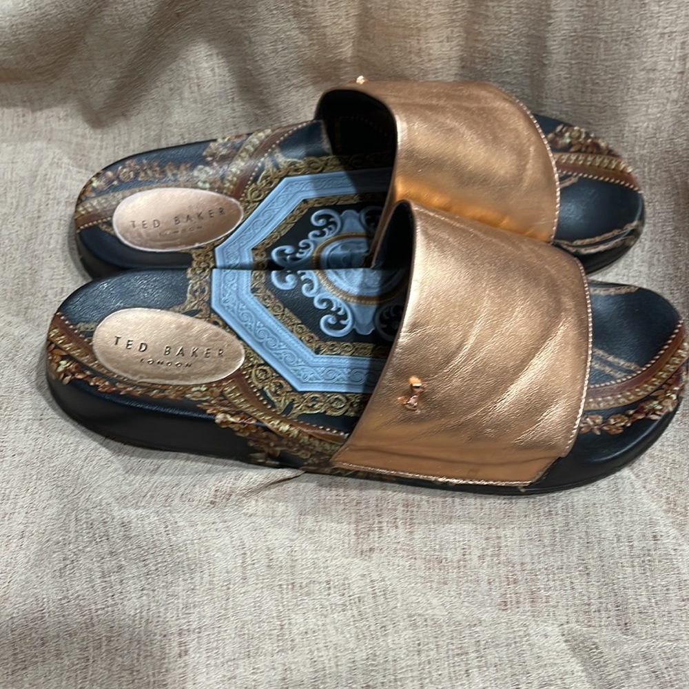 Ted Baker Slides - Picture 2 of 11